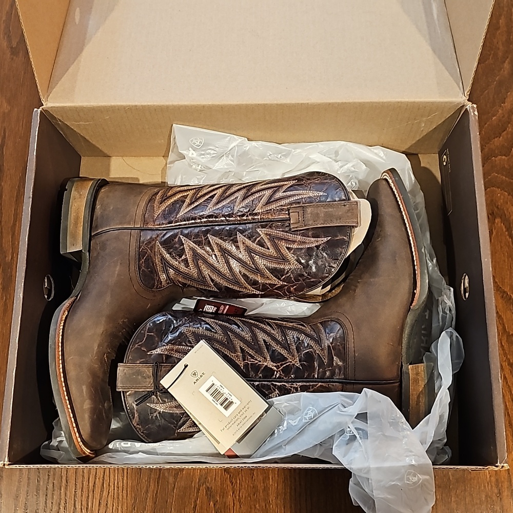 Ariat Men's Challenger Boots